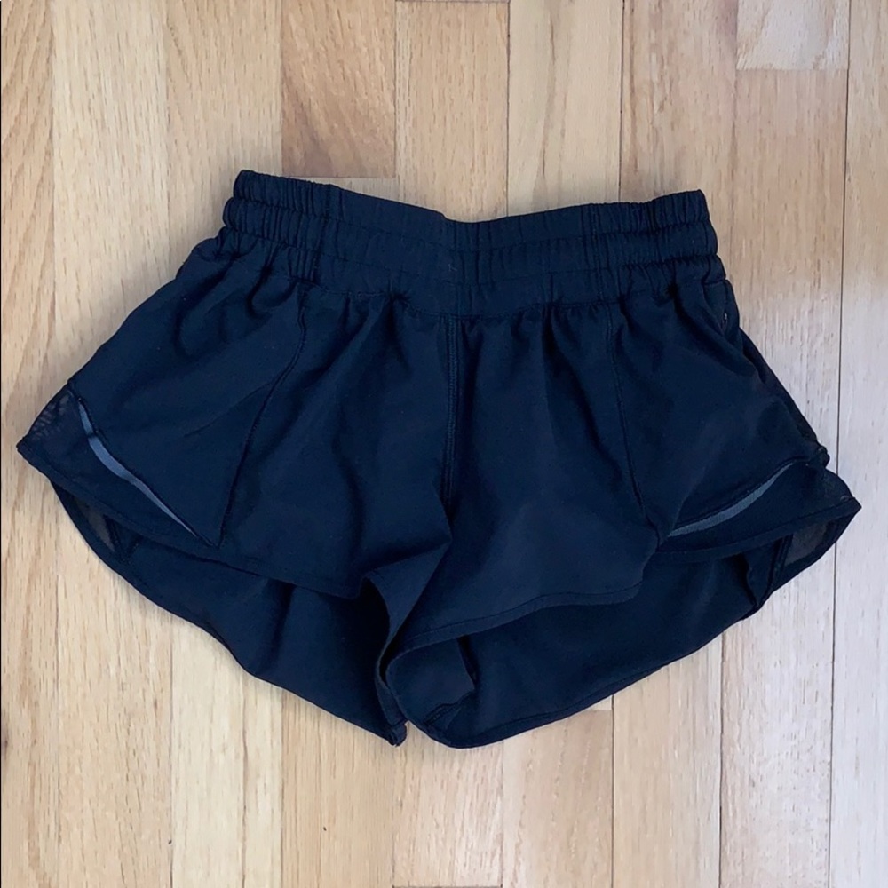 Lululemon black Hotty Hot Short II